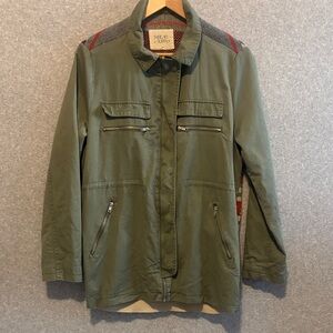 listing-status-banner